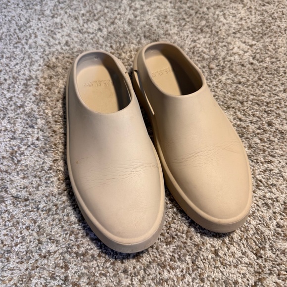 Fear of God Shoes - Fear of God Slip-On Mules- 37 (7)